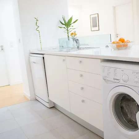Apartman Luxury Arthouse In Martim Moniz Square, With Park. Lisboa